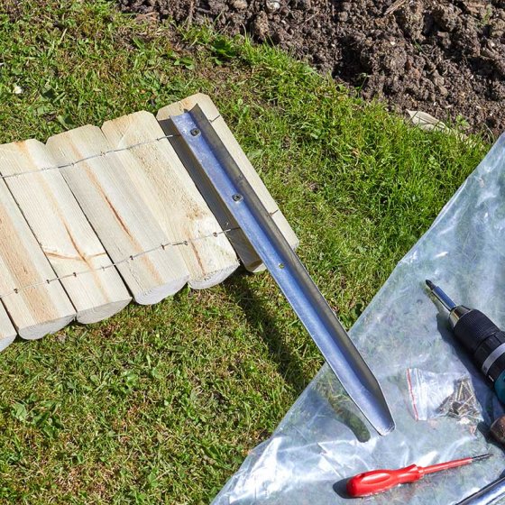 Galvanised Log Roll Stakes, 3pk : Smart Garden Products