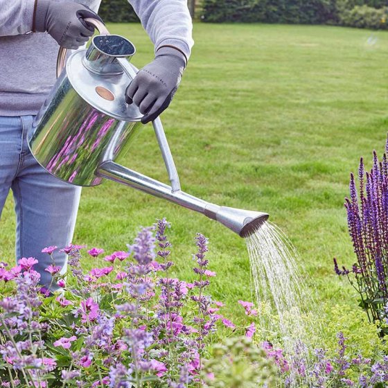 Watering Can Long Reach 9L, Galvanised Steel : Smart Garden Products