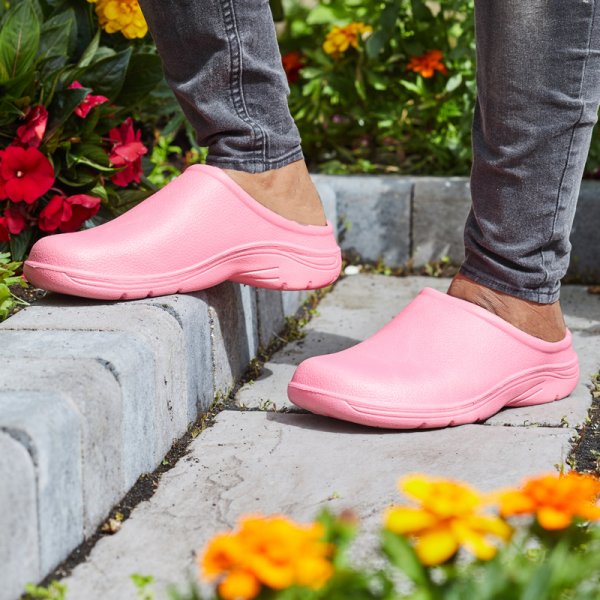 flamingo clogs